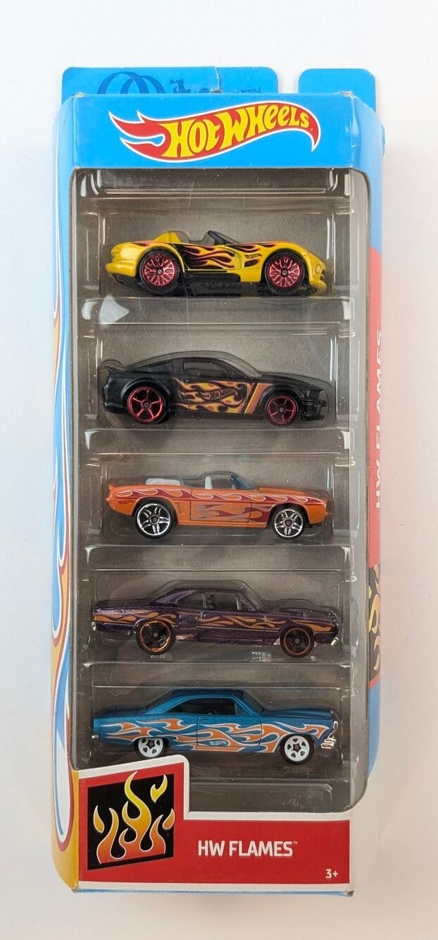 Hot Wheels HW Flames 5-Pack – Viper Mustang Camaro Super Bee Fairlane NIP